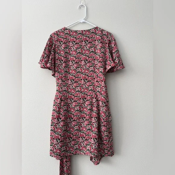 DRESS FORUM Floral-Print Satin Wrap Mini Dress - Picture 10 of 14